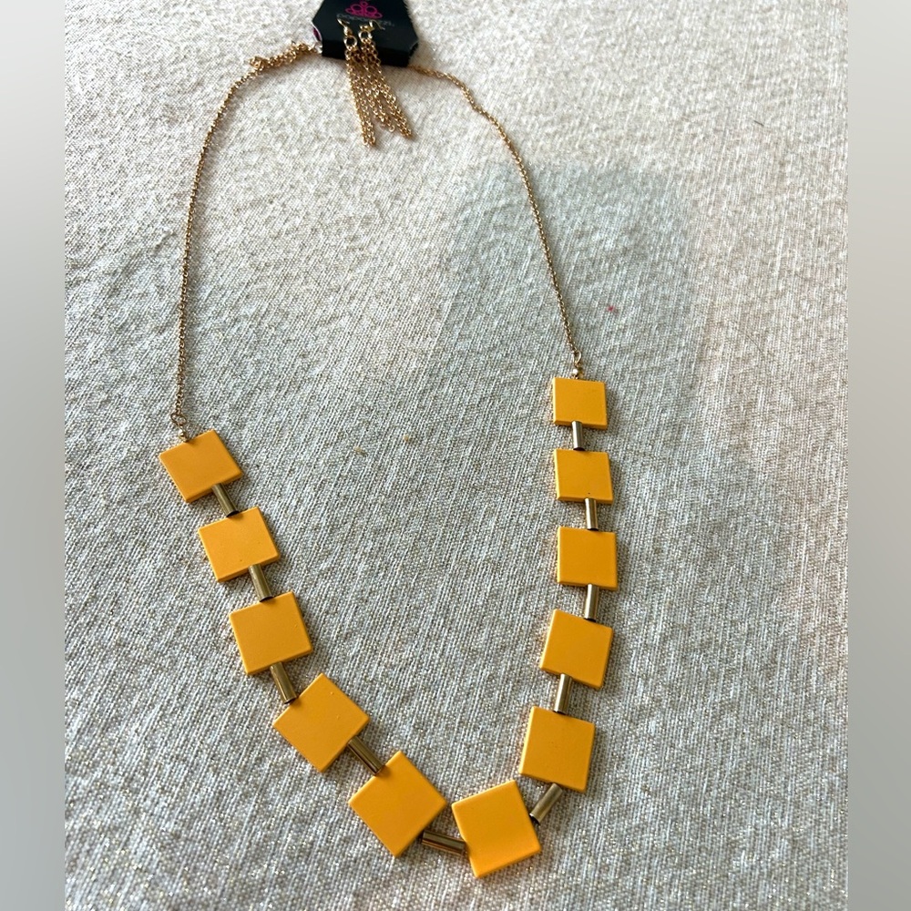 Fashion Jewelry Necklace & Earrings Set Gold Color chains & Beads Yellow Squares
